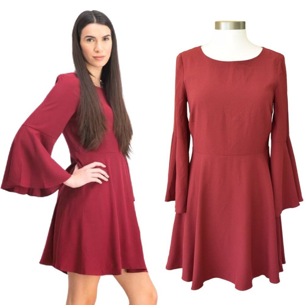 HALSTON  Fit& Flare Dress Burgundy Flowy Long Bell Sleeve Size 4